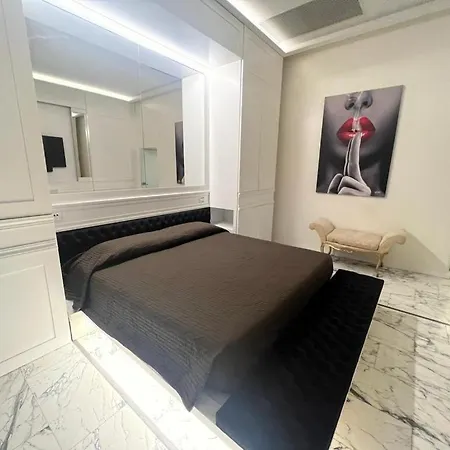 Porta Pinciana Apartment